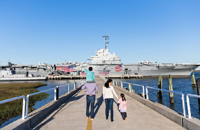 tour the yorktown in charleston